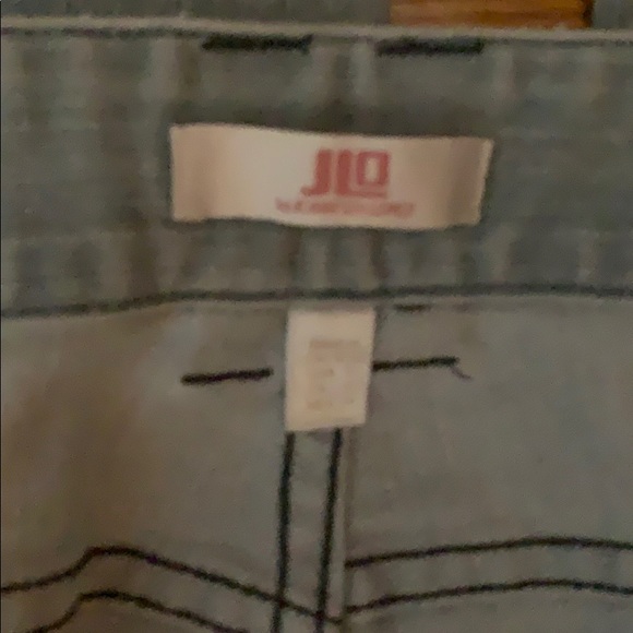 Jeans - Picture 2 of 3